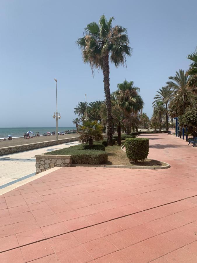 Apartamento Primera Linea Malaga Bagian luar foto