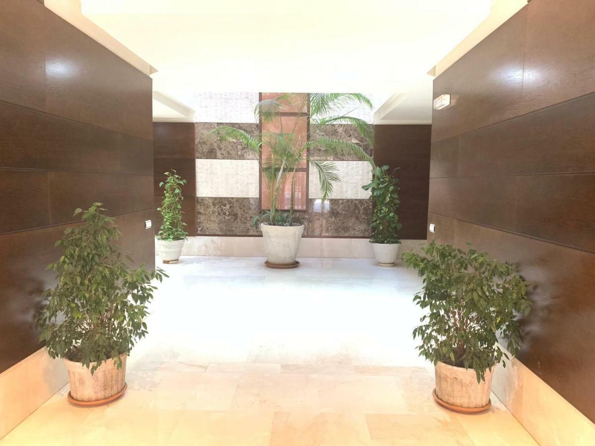 Apartamento Primera Linea Malaga Bagian luar foto