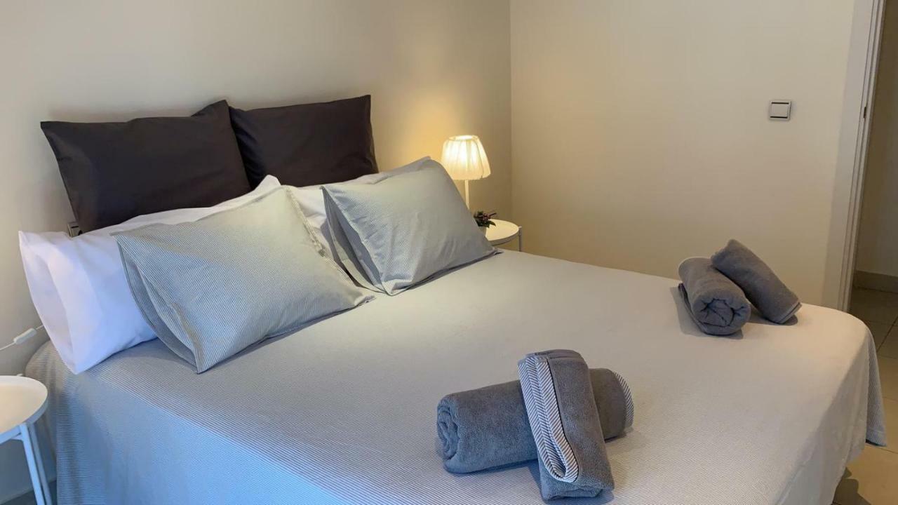 Apartamento Primera Linea Malaga Bagian luar foto
